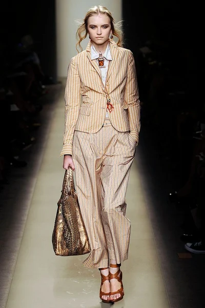 Look 21